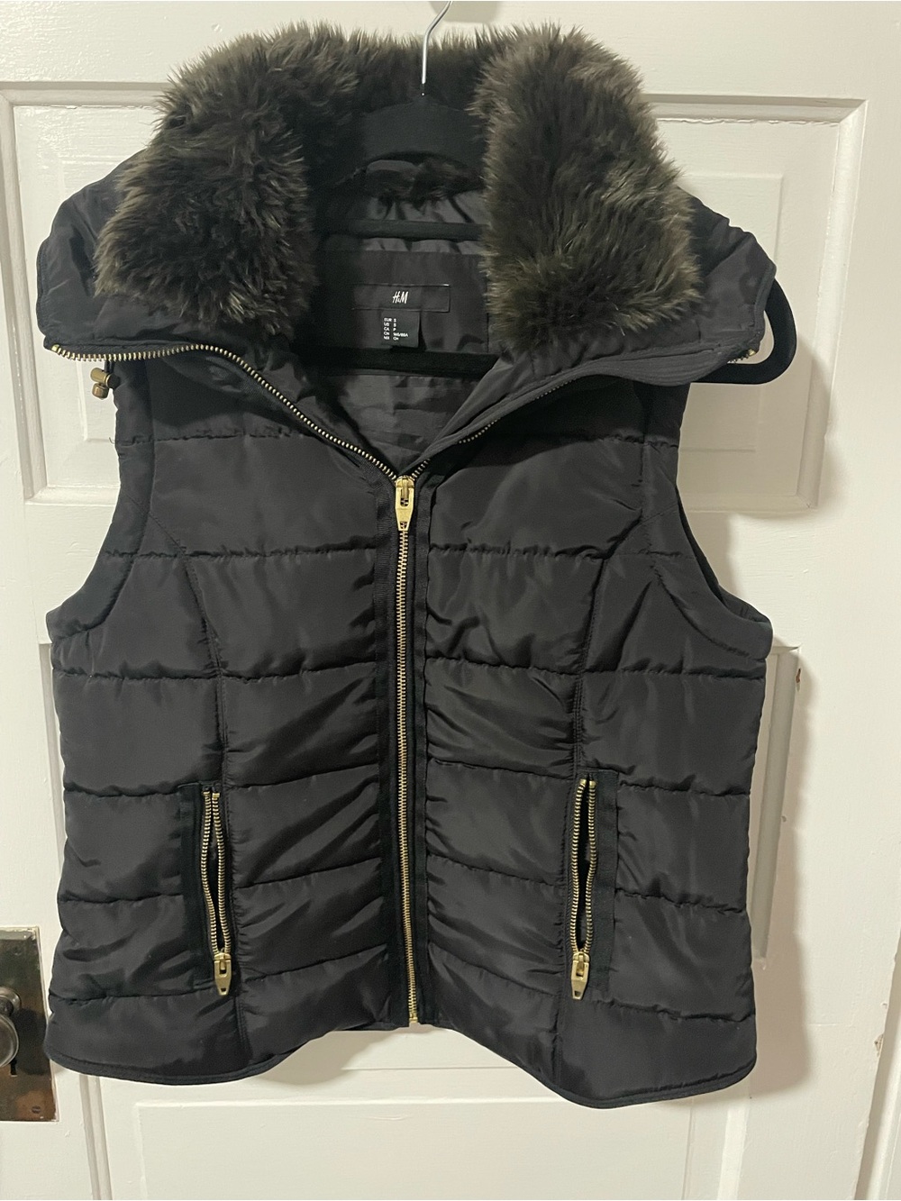 H&M Black Quilted Puffer Vest with Faux-Fur Trim